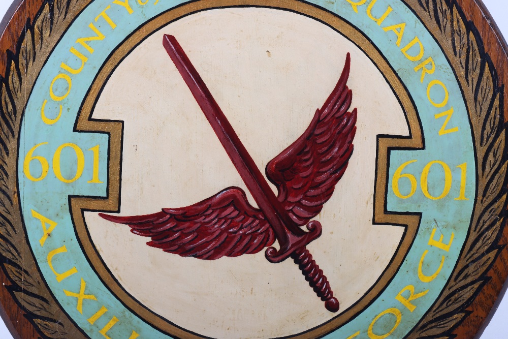 Large Painted Wooden Squadron Emblem for 601 County of London Squadron Auxiliary Force - Bild 3 aus 4