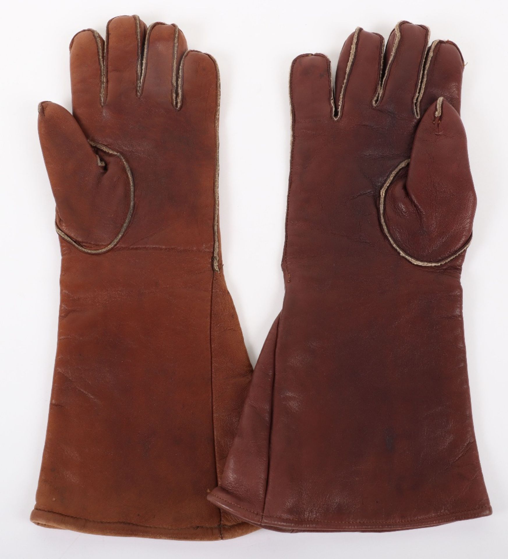 WW2 Royal Air Force Type D / Type G Flying Gauntlets - Image 2 of 4