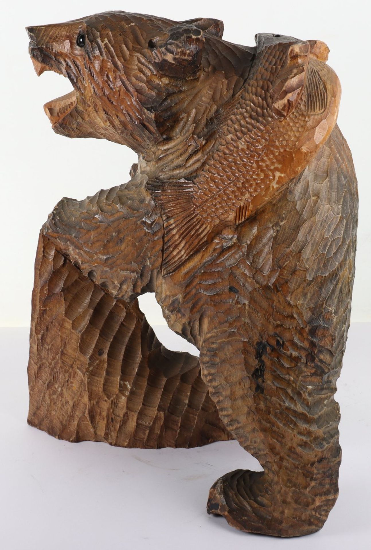 A large Japanese wood carved bear, 20th century - Image 7 of 8