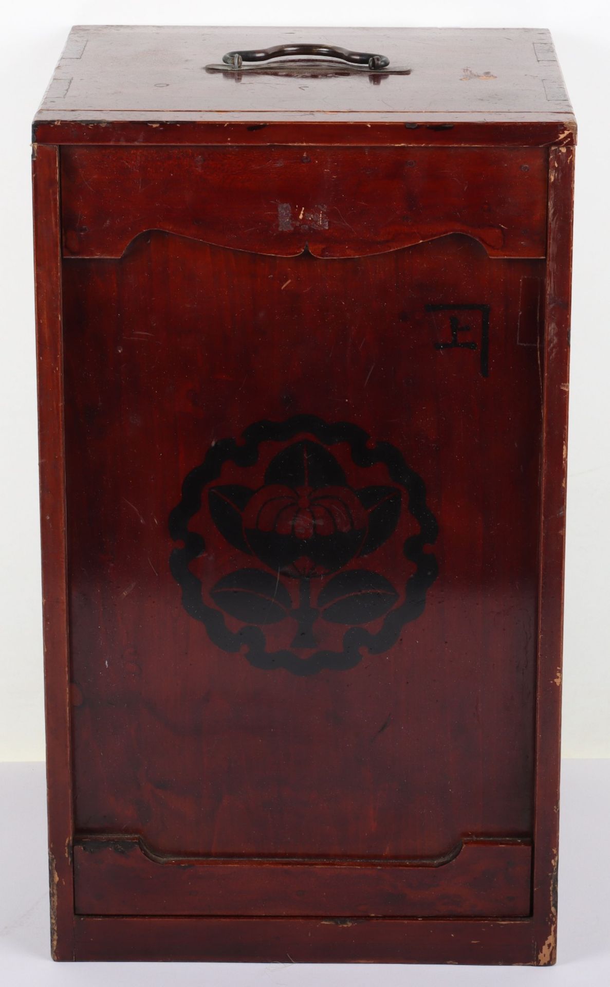 A Japanese Kodansu lacquer cabinet - Image 2 of 9