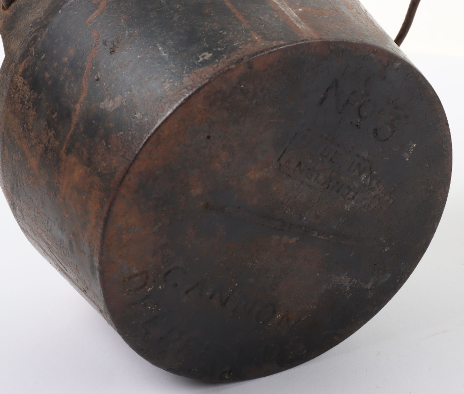 Great War Period Cast Iron Glue Pot - Image 7 of 7