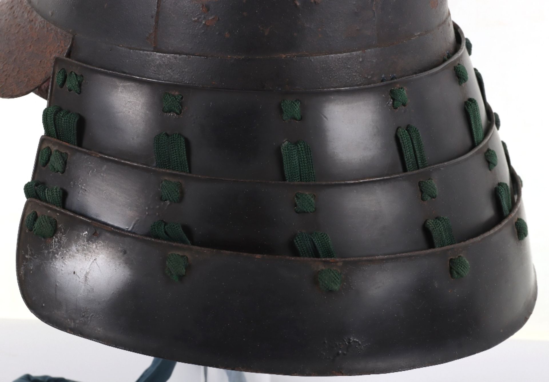 Japanese Lacquered Iron Helmet Kabuto - Bild 9 aus 16