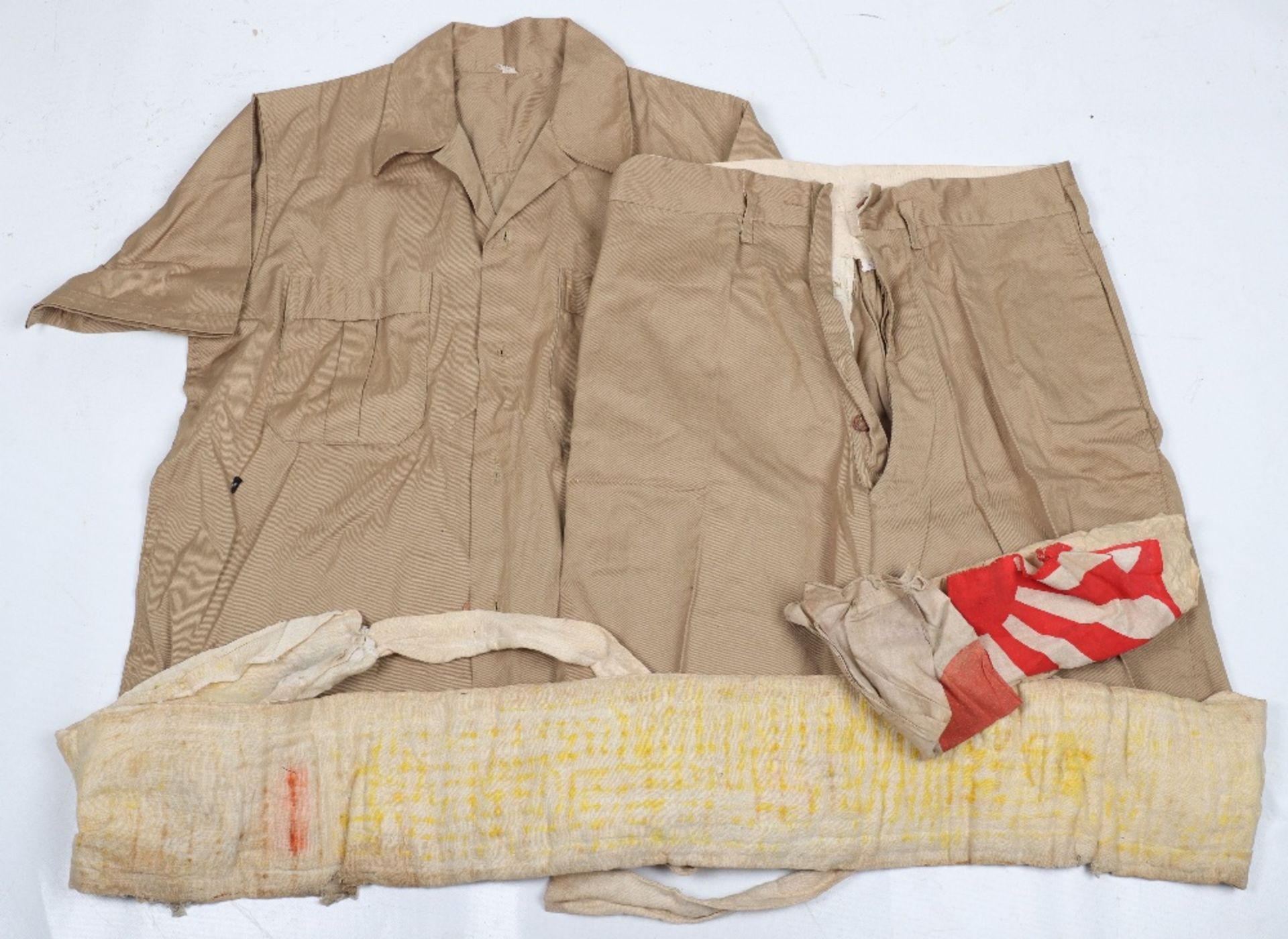 WW2 Japanese Army Pilots Uniform Group in Storage Case - Image 27 of 32