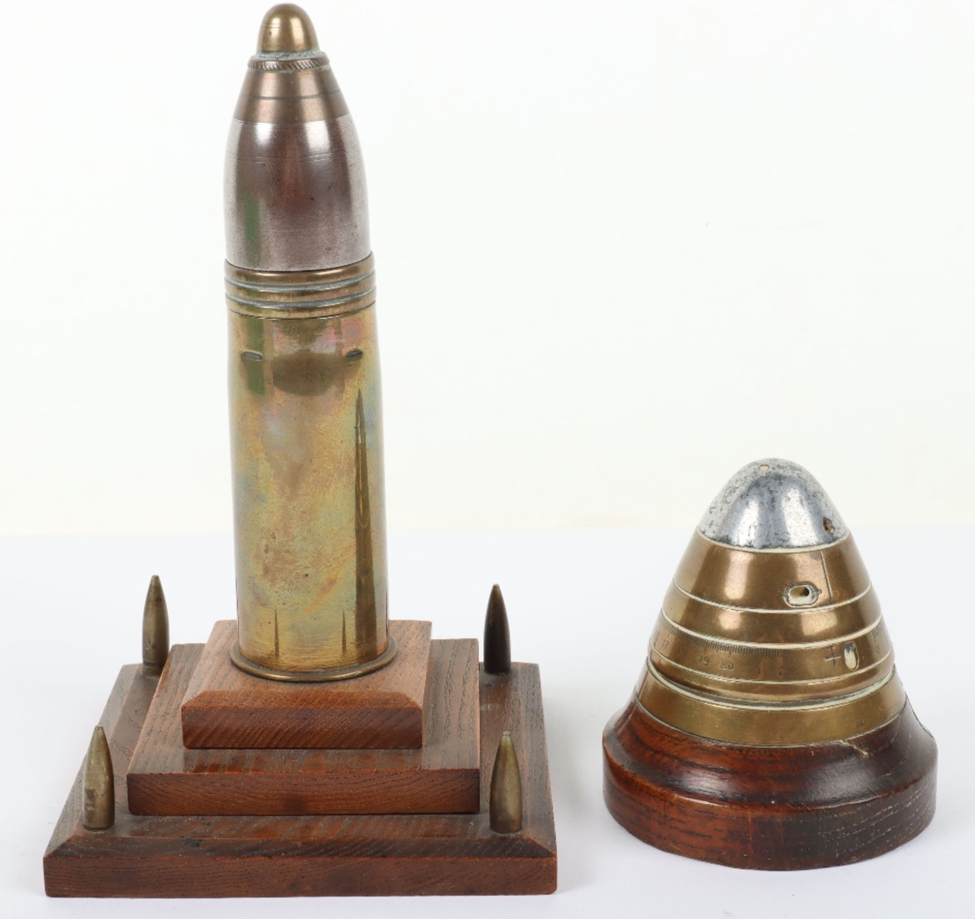 Inert WW1 Round Converted into Desk Lighter