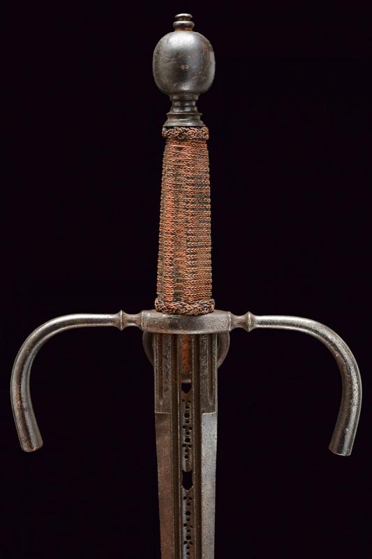 A composite left hand dagger - Image 2 of 6