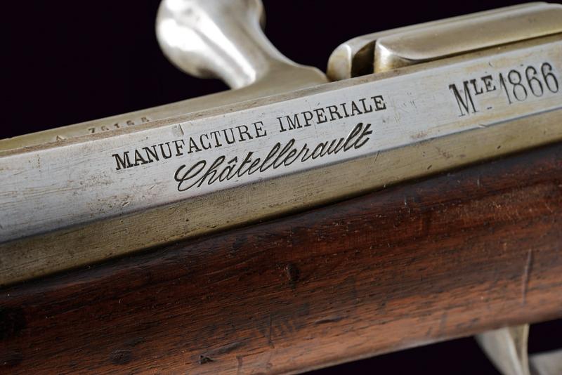 An 1866 model Chassepot breech-loading rifle with bayonet - Image 3 of 13