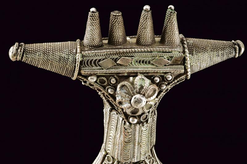 A silver mounted jambiya - Image 3 of 5