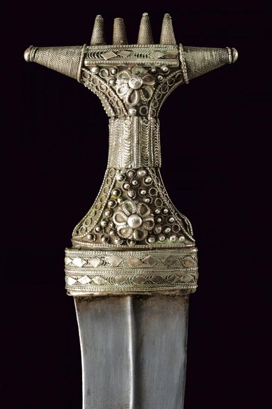 A silver mounted jambiya - Image 2 of 5