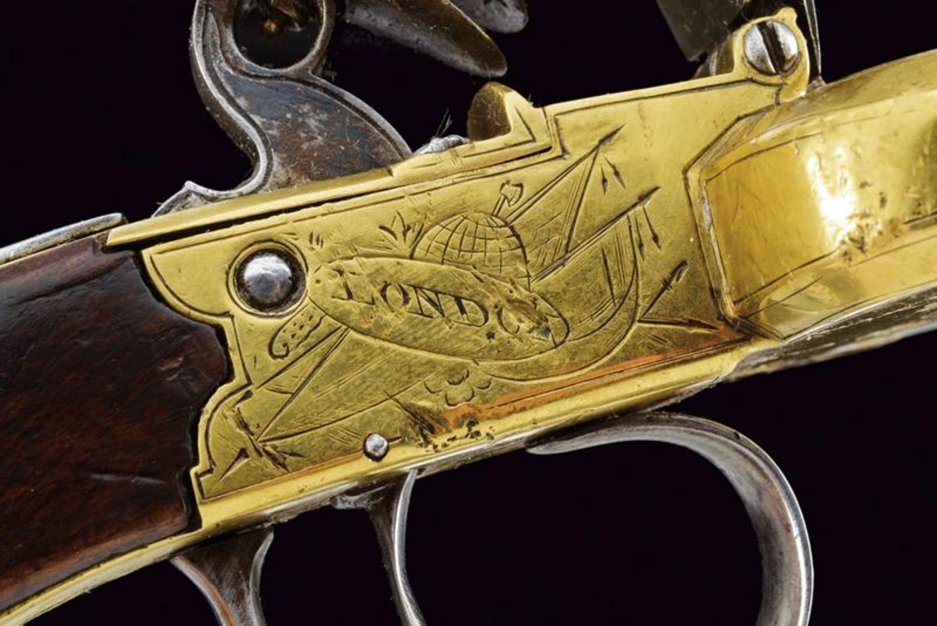 An extremely rare duck's foot flintlock pistol by Dust - Image 4 of 8