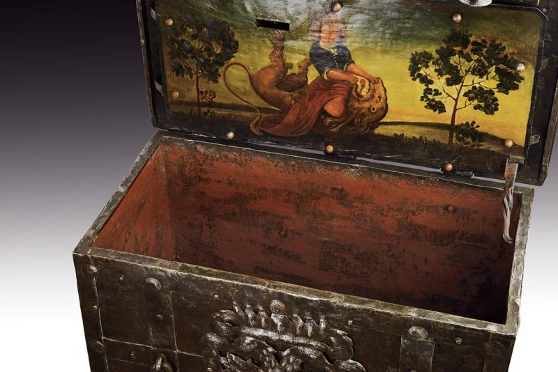 A rare painted strongbox - Image 11 of 15