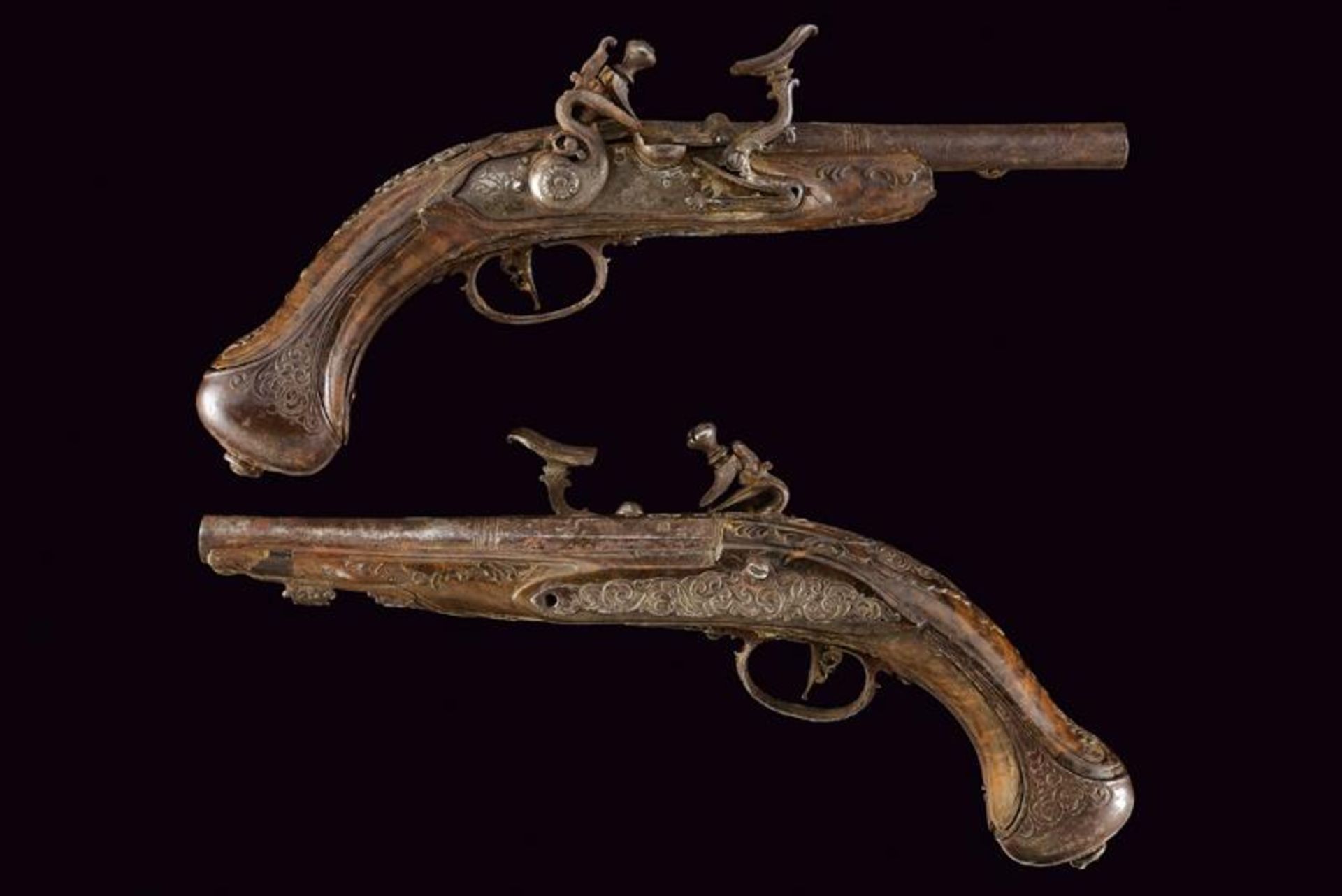 A pair of snaphaunce flintlock pistols - Image 10 of 10
