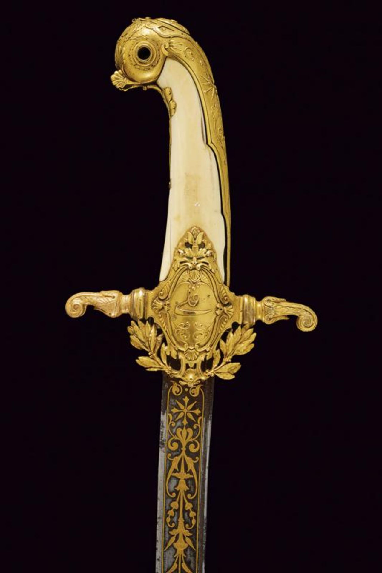 An elegant presentation sword for a gentleman with inscriptions in Arabic - Image 2 of 8