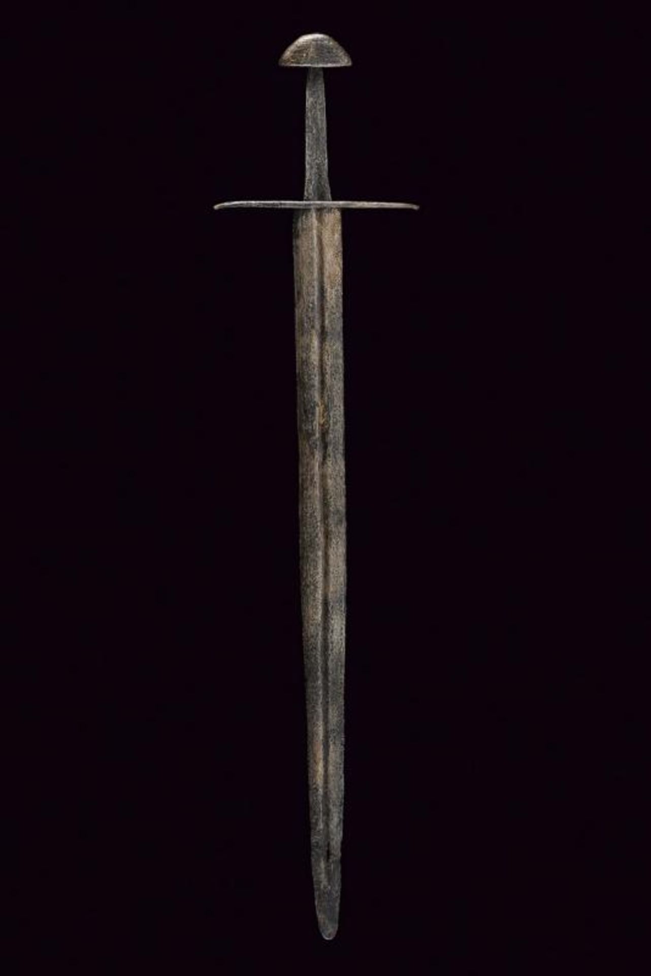 A medieval sword - Image 7 of 7