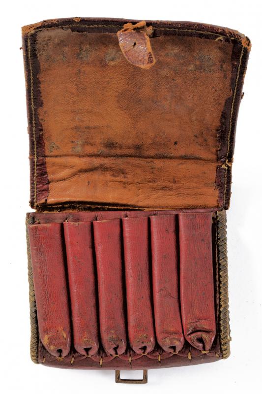 A fine leather cartridge box - Image 2 of 3