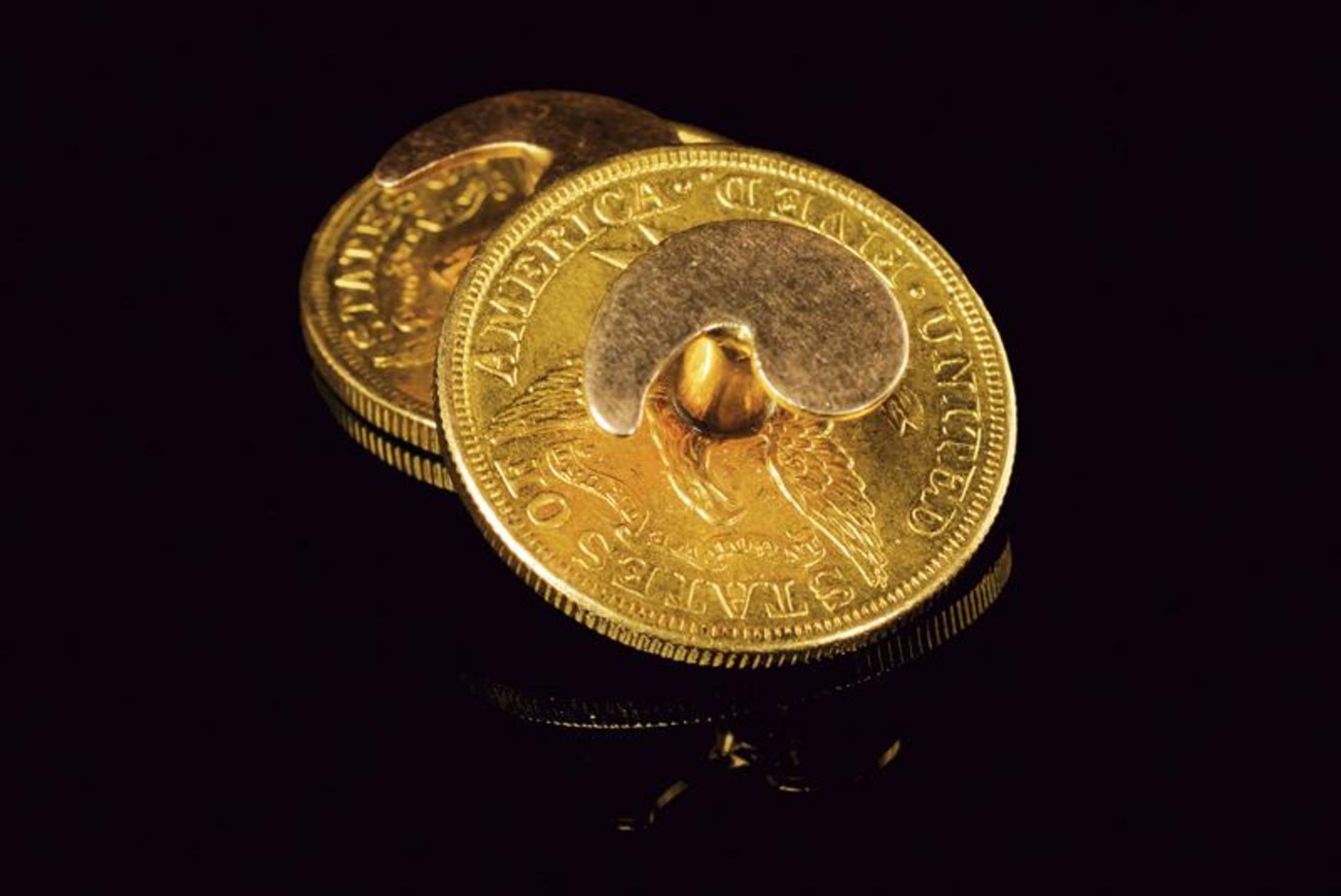 Liberty Head five dollars half Eagle coin gold cufflinks 1886 and 1896. - Image 2 of 2