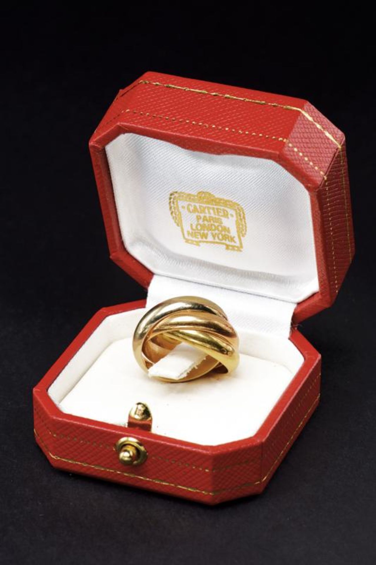 CARTIER Trinity ring with original gift package