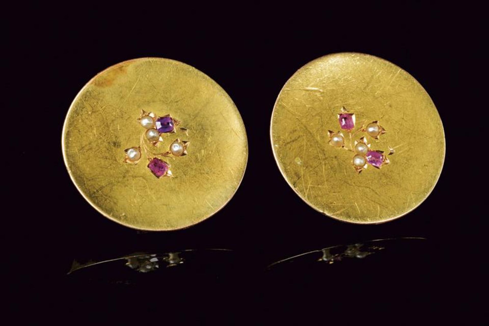 14 kt gold round button cufflinks with pearls and rubies