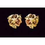 Three-tone 18 kt gold clip earrings