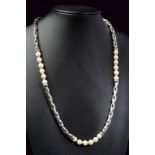 Pearl and link chain 18 kt gold necklace
