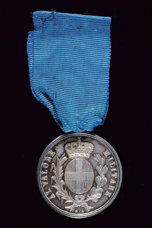 A silver medal for military bravery