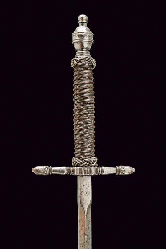 A dagger with scabbard - Image 3 of 5