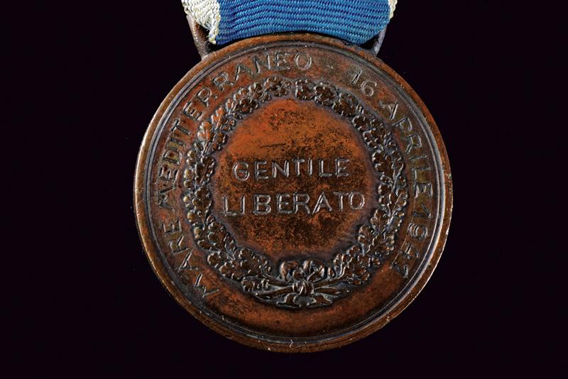 A bronze medal for Navy Bravery - Image 2 of 2