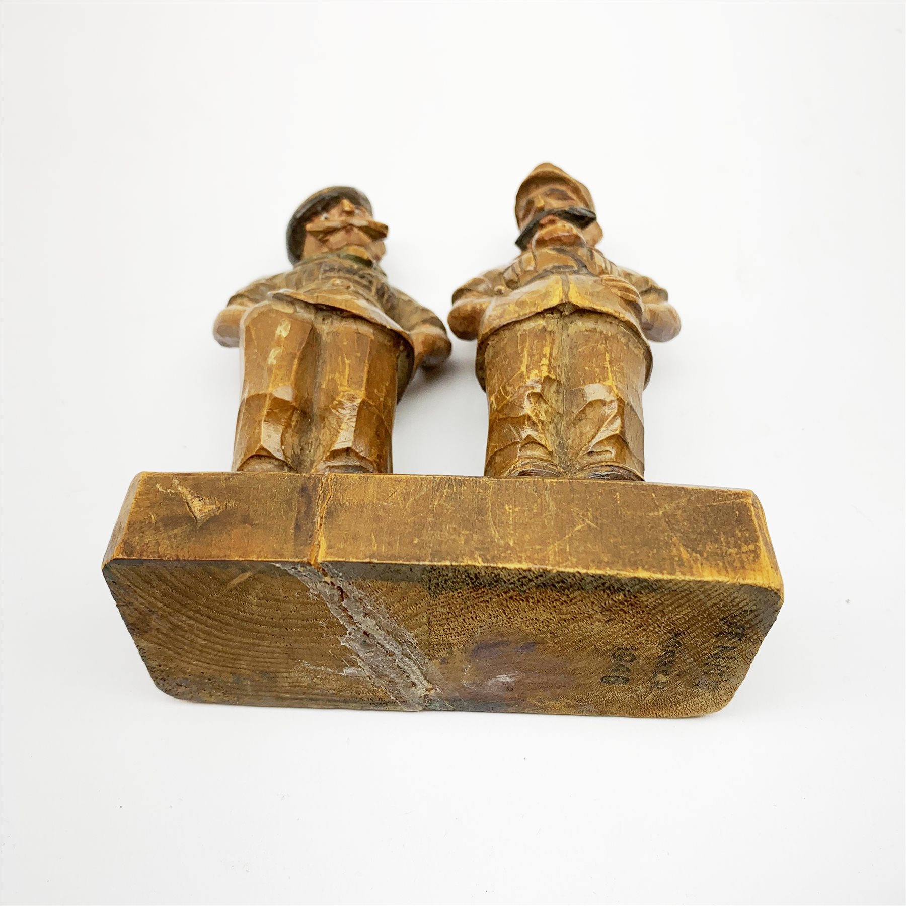 Caricature wooden carving of two WW2 British officers, inscribed under the base 'Venice March 1946' - Image 8 of 8