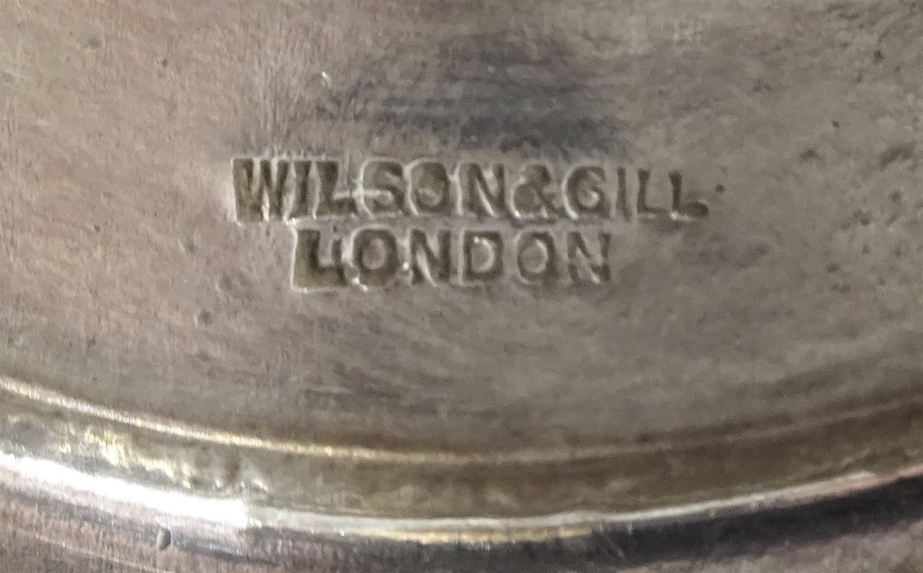 Silver sugar castor by Wilson & Gill, Birmingham 1930, approx 5oz - Image 3 of 3
