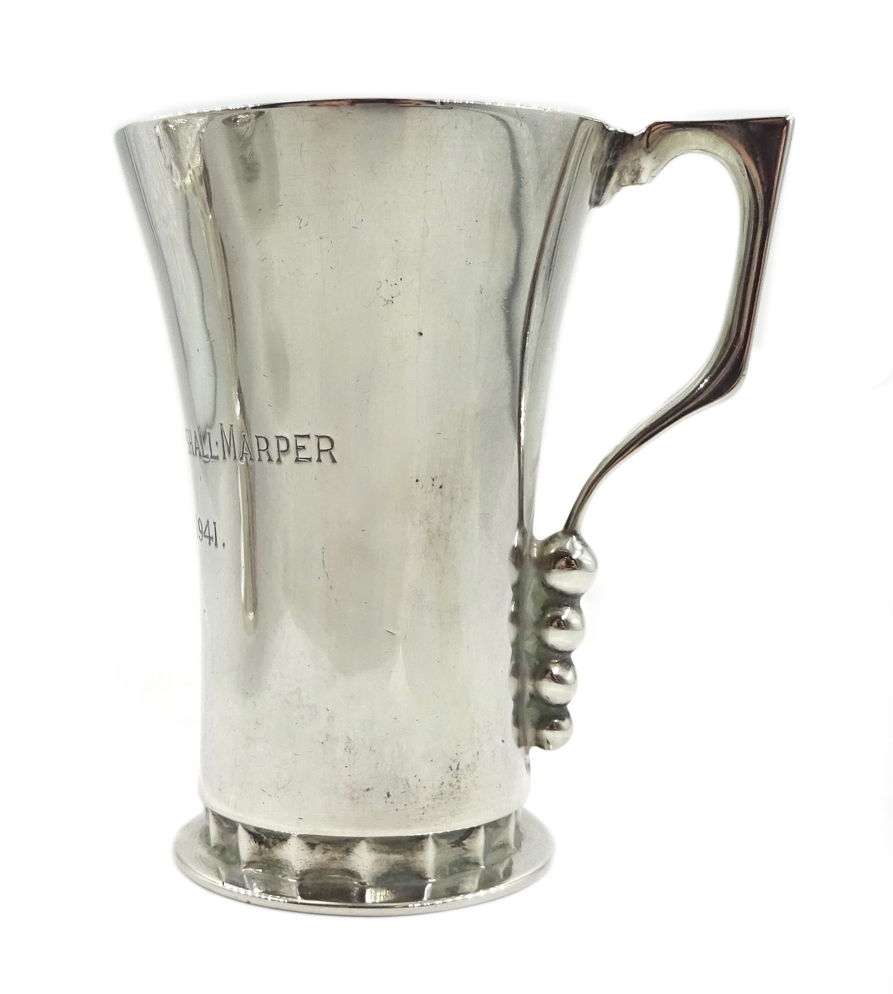 Silver Art Deco christening mug, engraved decoration by Stower & Wragg Ltd, Sheffield 1939, silver s - Image 6 of 8