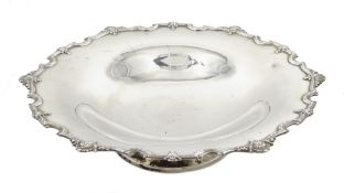 Silver pedestal dish by Adie Brothers Ltd, Birmingham 1930, approx 14oz