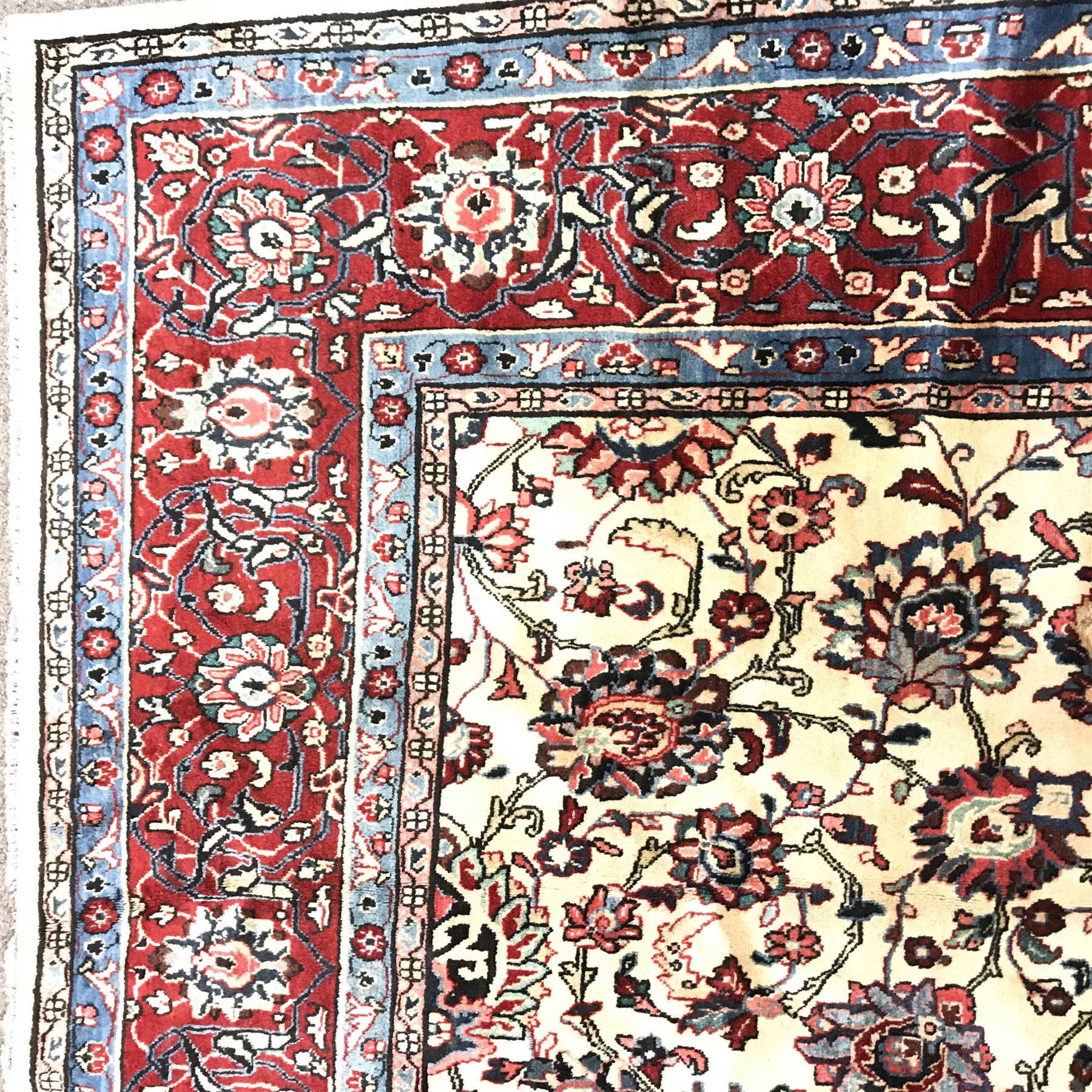 Persian Hamadan red and ivory ground rug, repeating border, central medallion in field of trailing f - Image 2 of 3