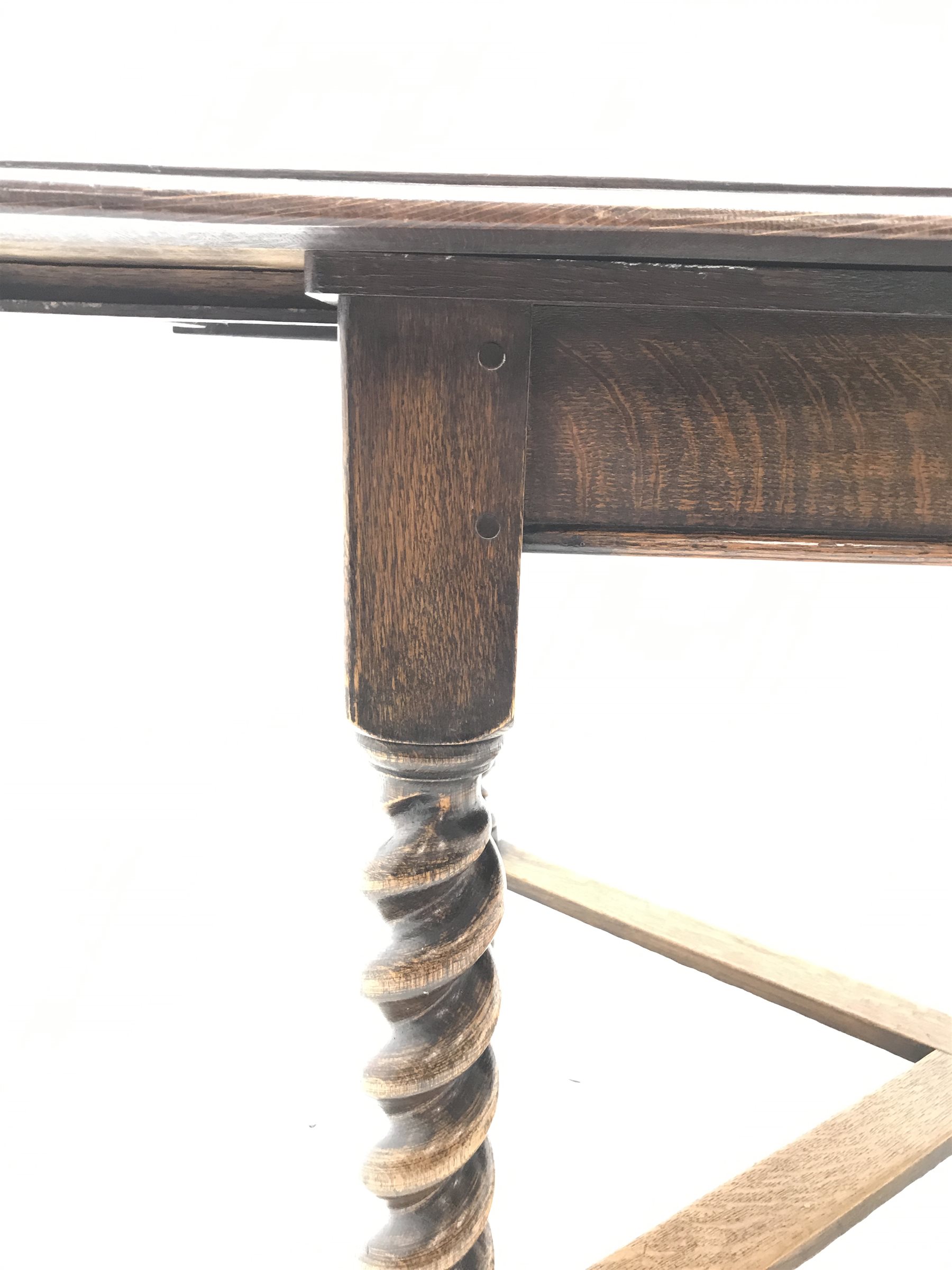 Early 20th century oak barley twist extending dining table with leaf, X shaped stretcher, curved end - Image 4 of 4