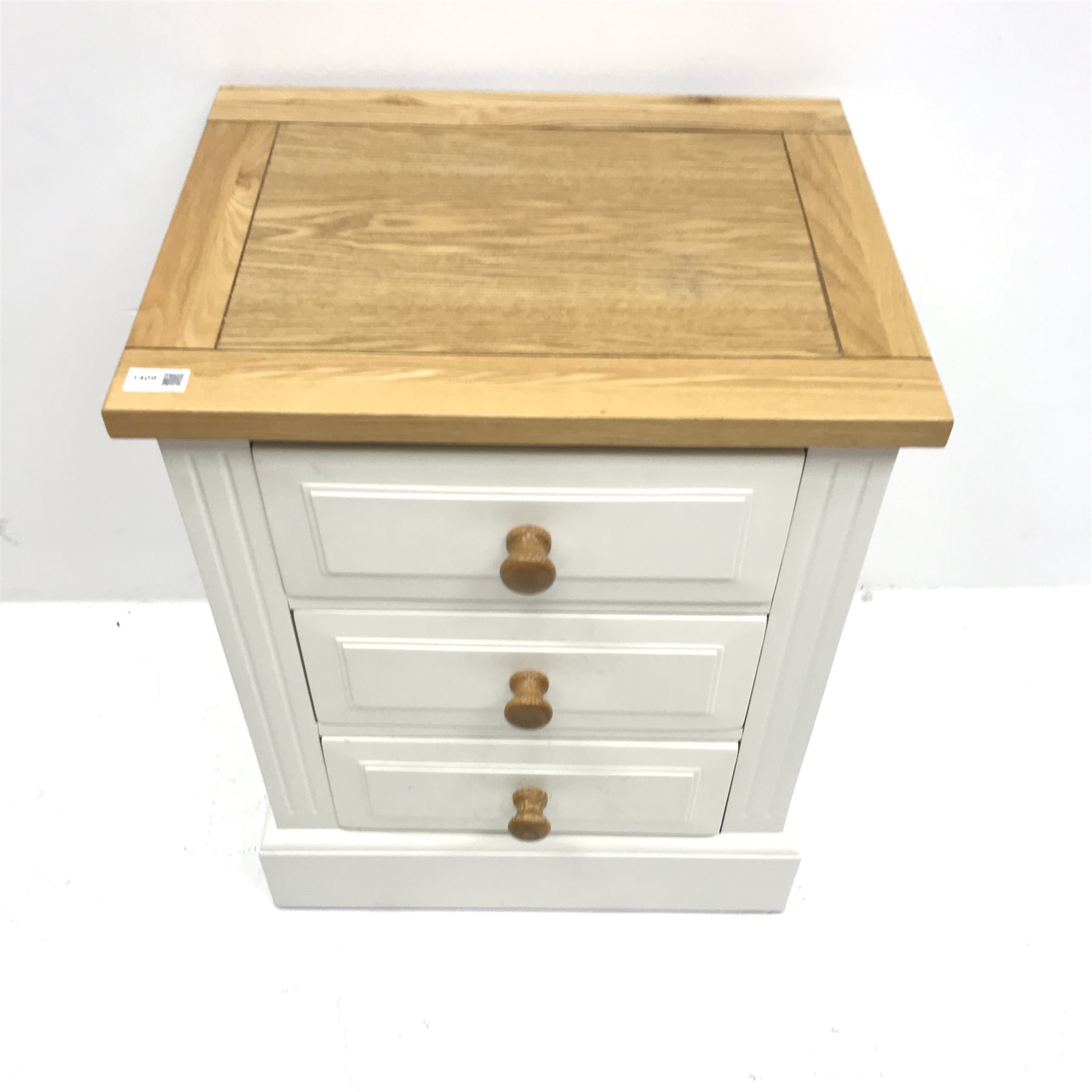 Oak and white finish lamp chest, three drawers, platform base, W53cm, H69cm, D41cm - Image 2 of 3