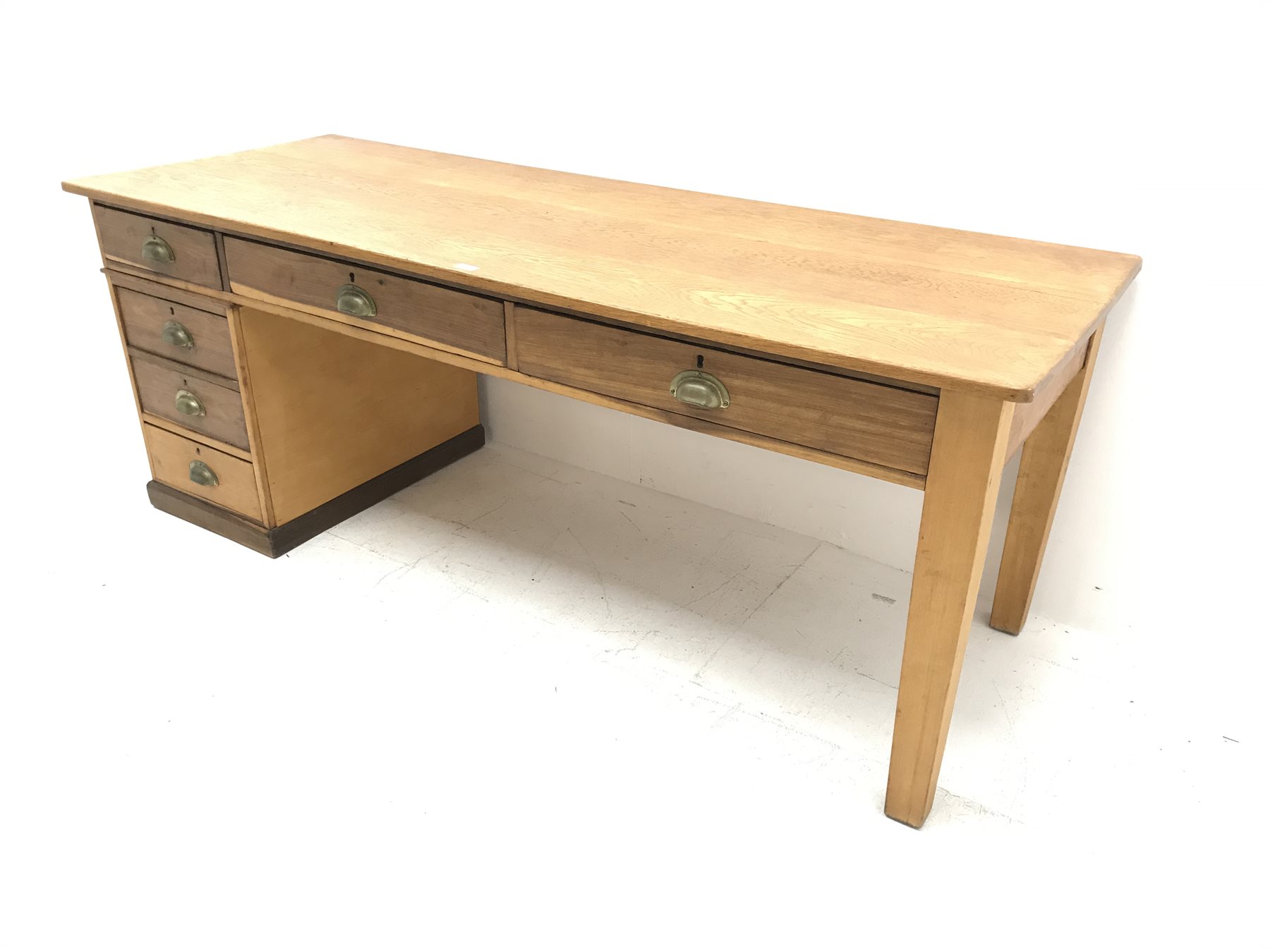 Late 19th century oak and pine single pedestal clerks desk, with six drawers and fitted cash drawer, - Image 2 of 4