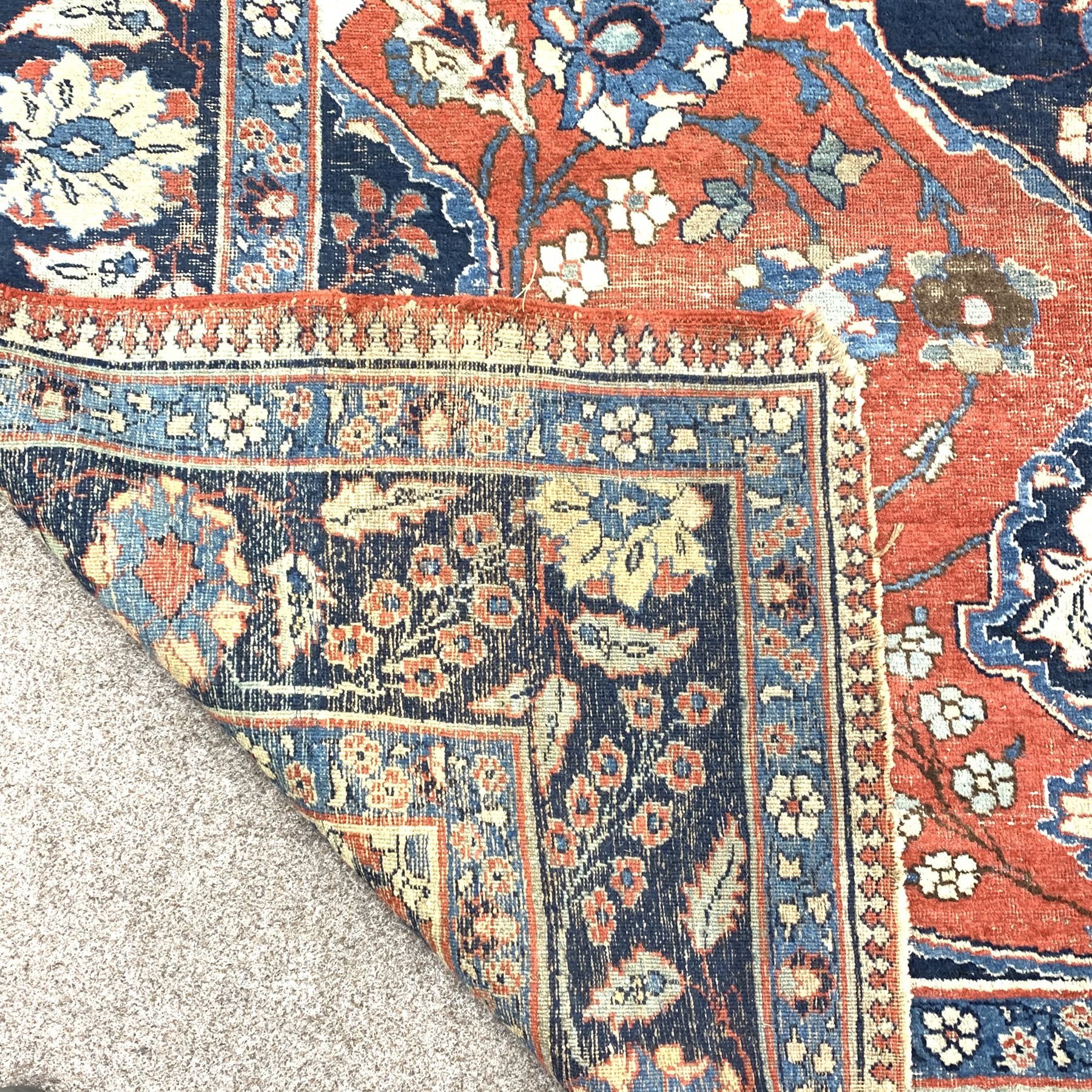 Antique Persian blue and red ground rug carpet, 250cm x 352 cm - Image 3 of 3