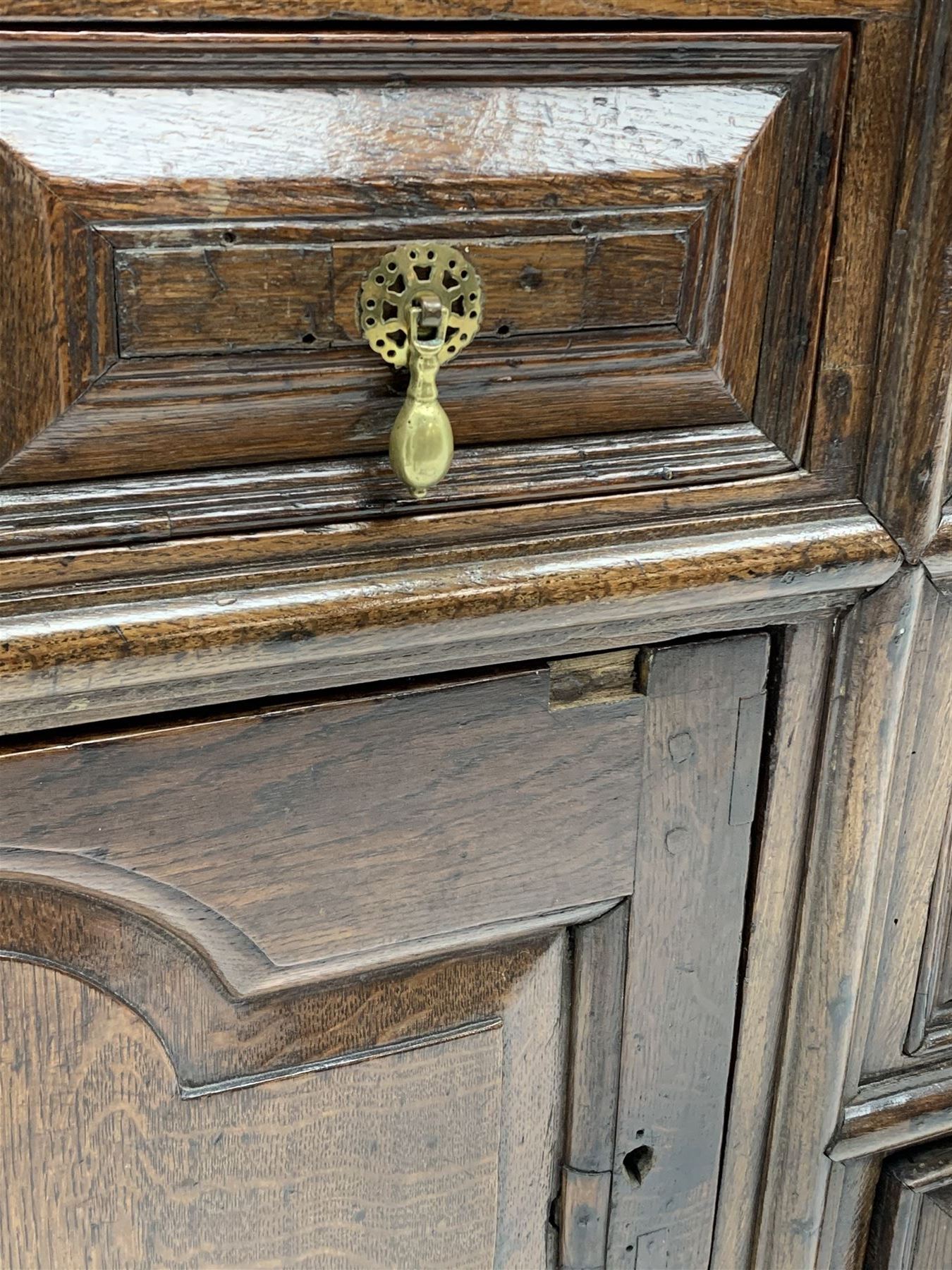 18th century oak dresser base - Image 10 of 13