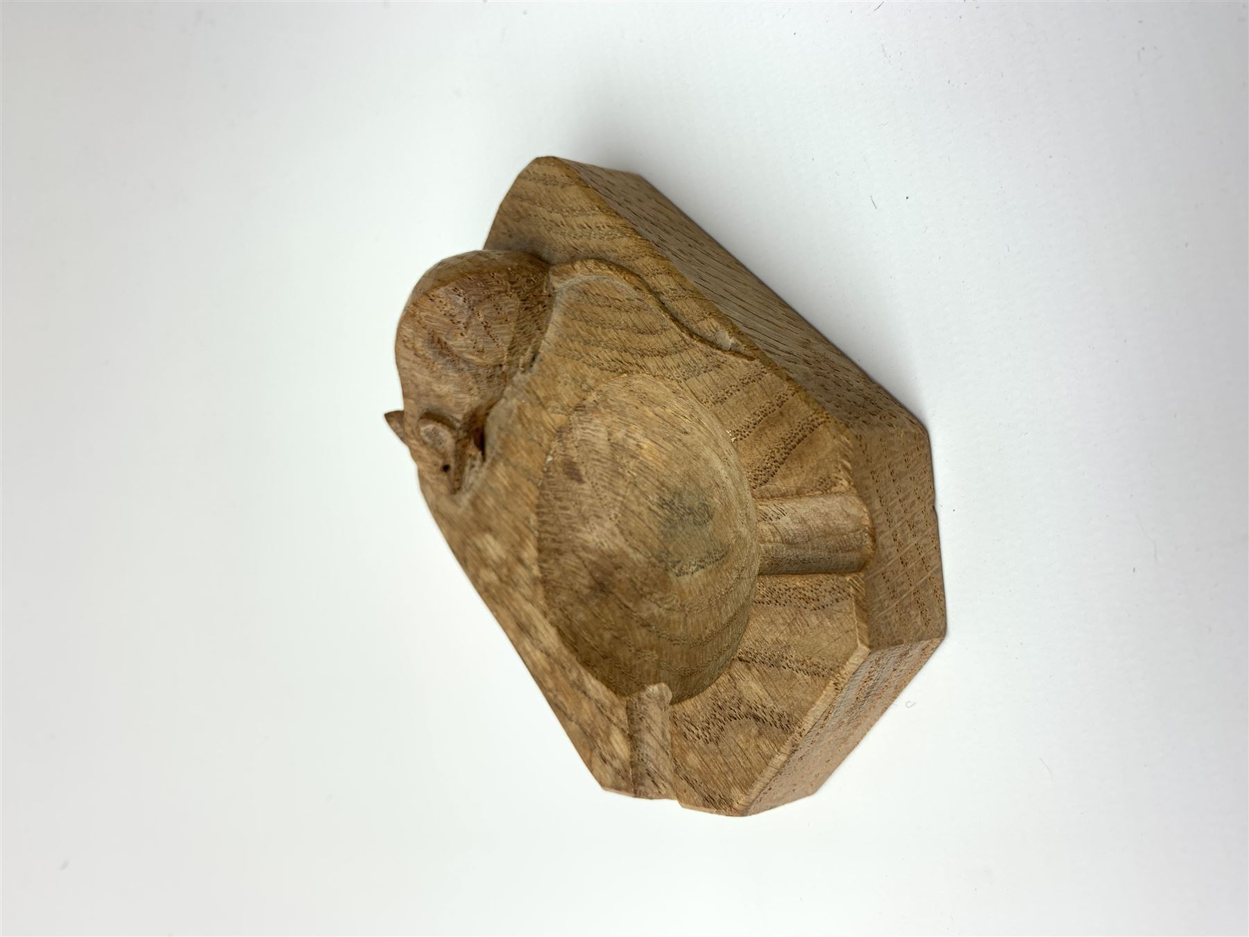 'Mouseman' oak ashtray by Robert Thompson of Kilburn - Image 2 of 5
