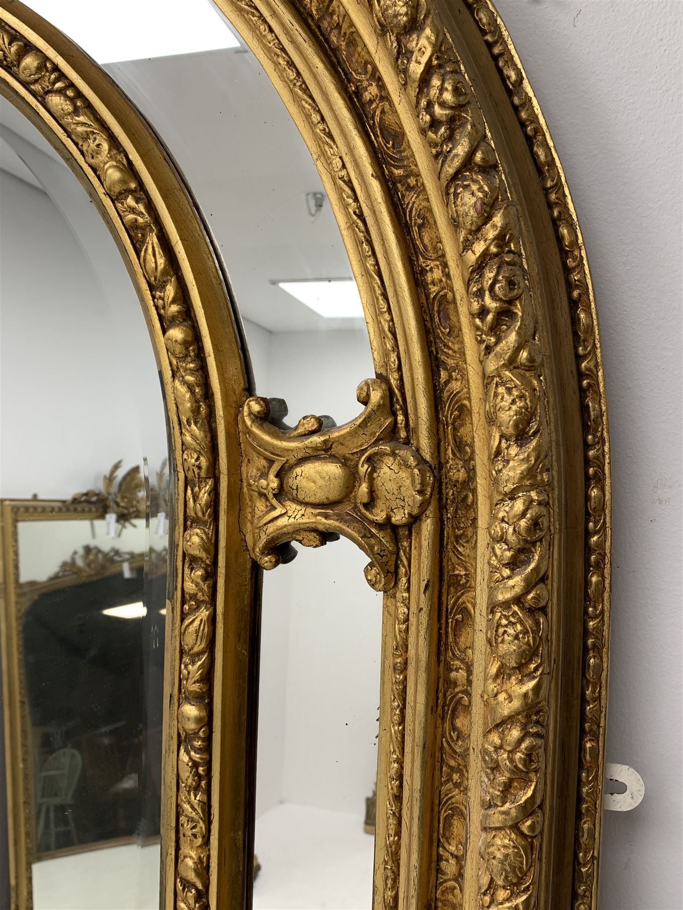 Gilt Rococo style mirror - Image 3 of 6