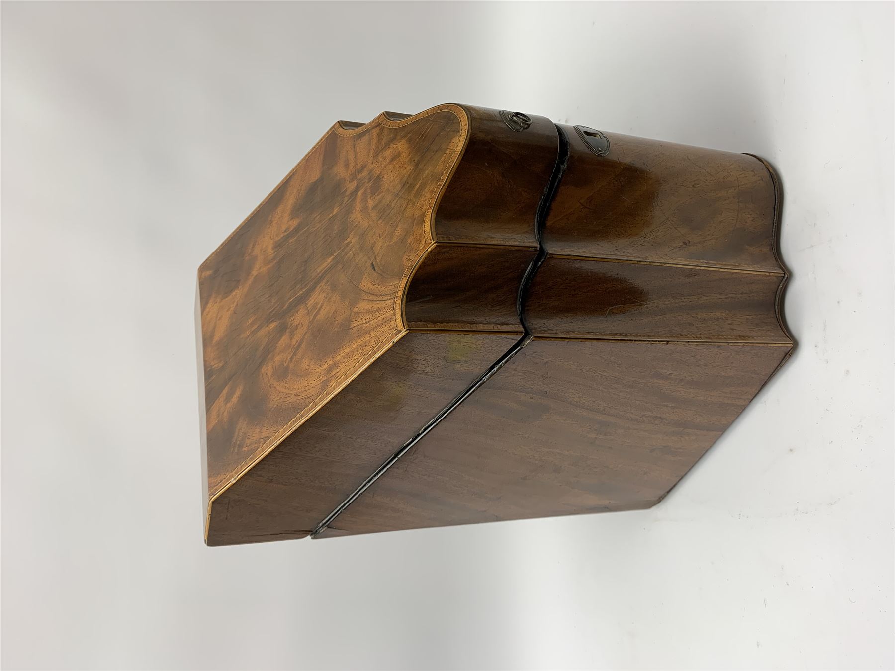 Georgian mahogany knife box, of serpentine fronted form with strung detail to the hinged cover and b - Image 2 of 5