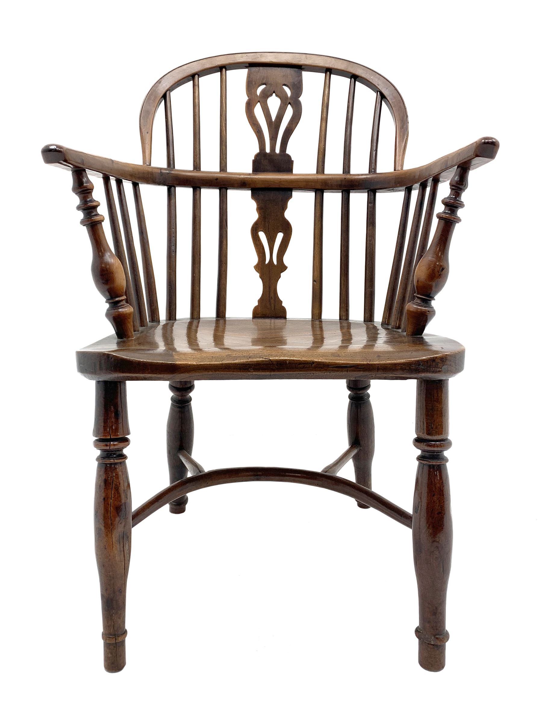 Early 19th century yew wood and elm Windsor armchair