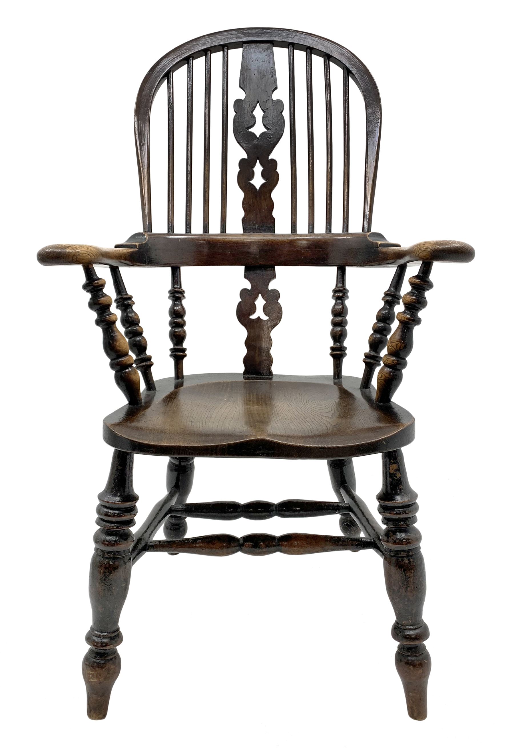 19th century oak 'Yorkshire/Lancashire' Windsor armchair