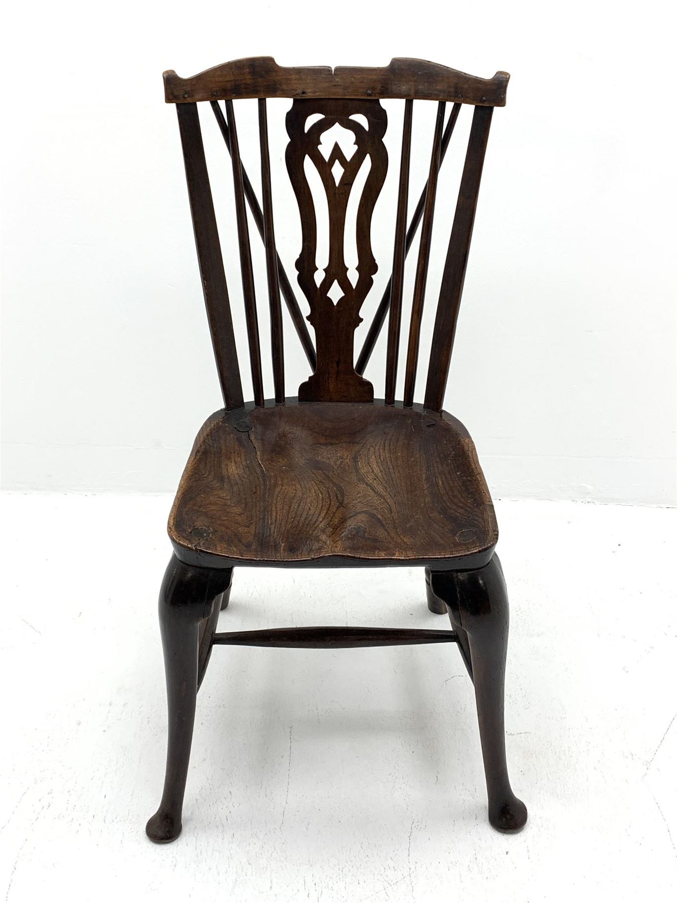 Late 18th century elm and beech Thames Valley Windsor chair - Image 6 of 9