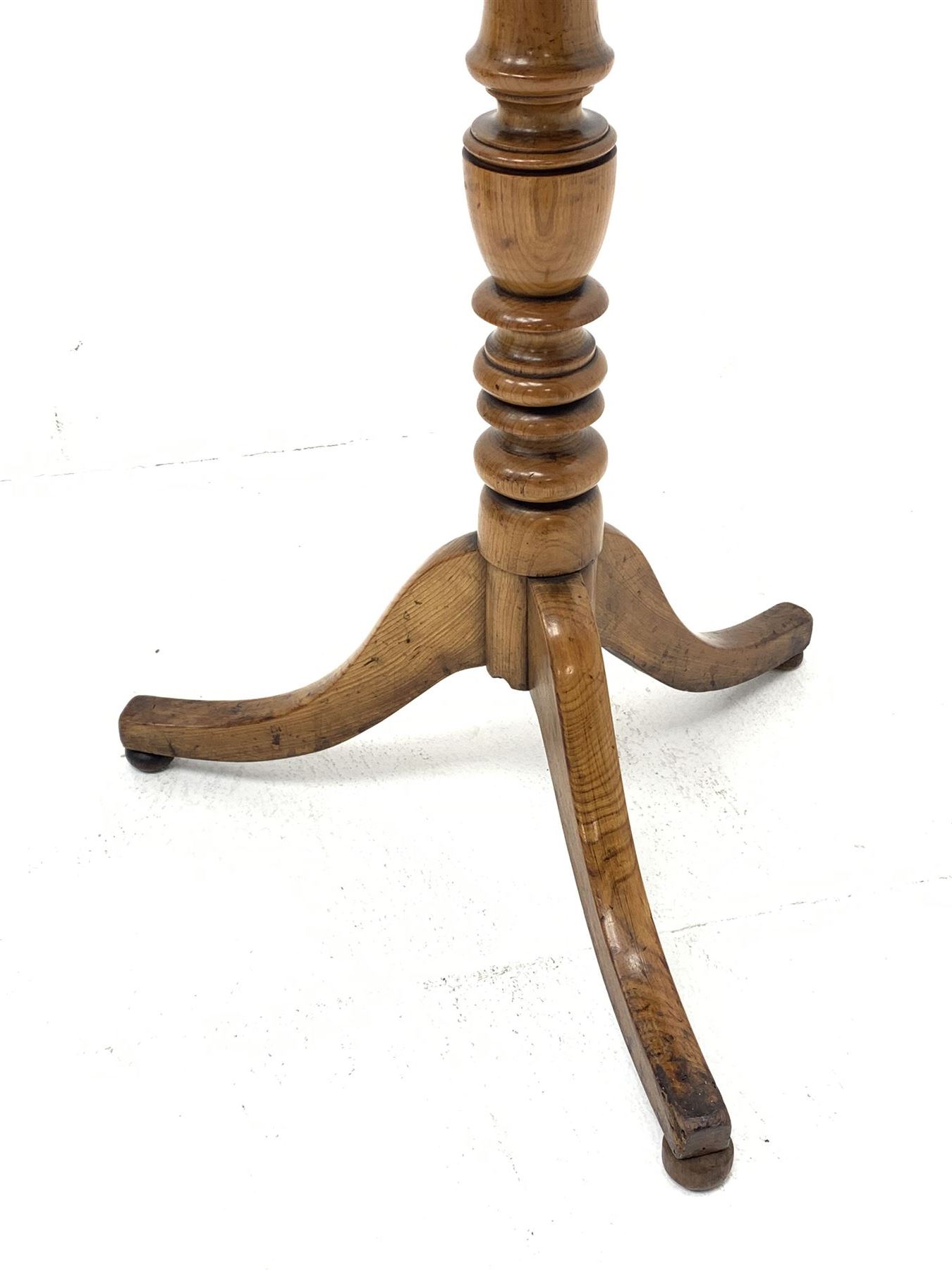 Early 19th century tripod table - Image 3 of 4