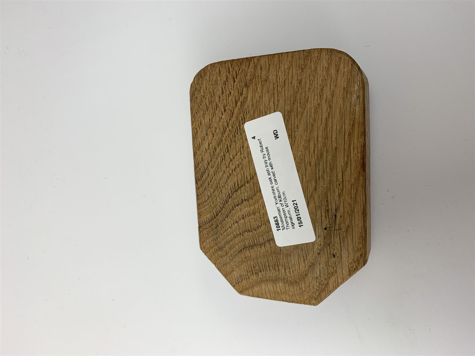 'Mouseman' oak ashtray by Robert Thompson of Kilburn - Image 5 of 5