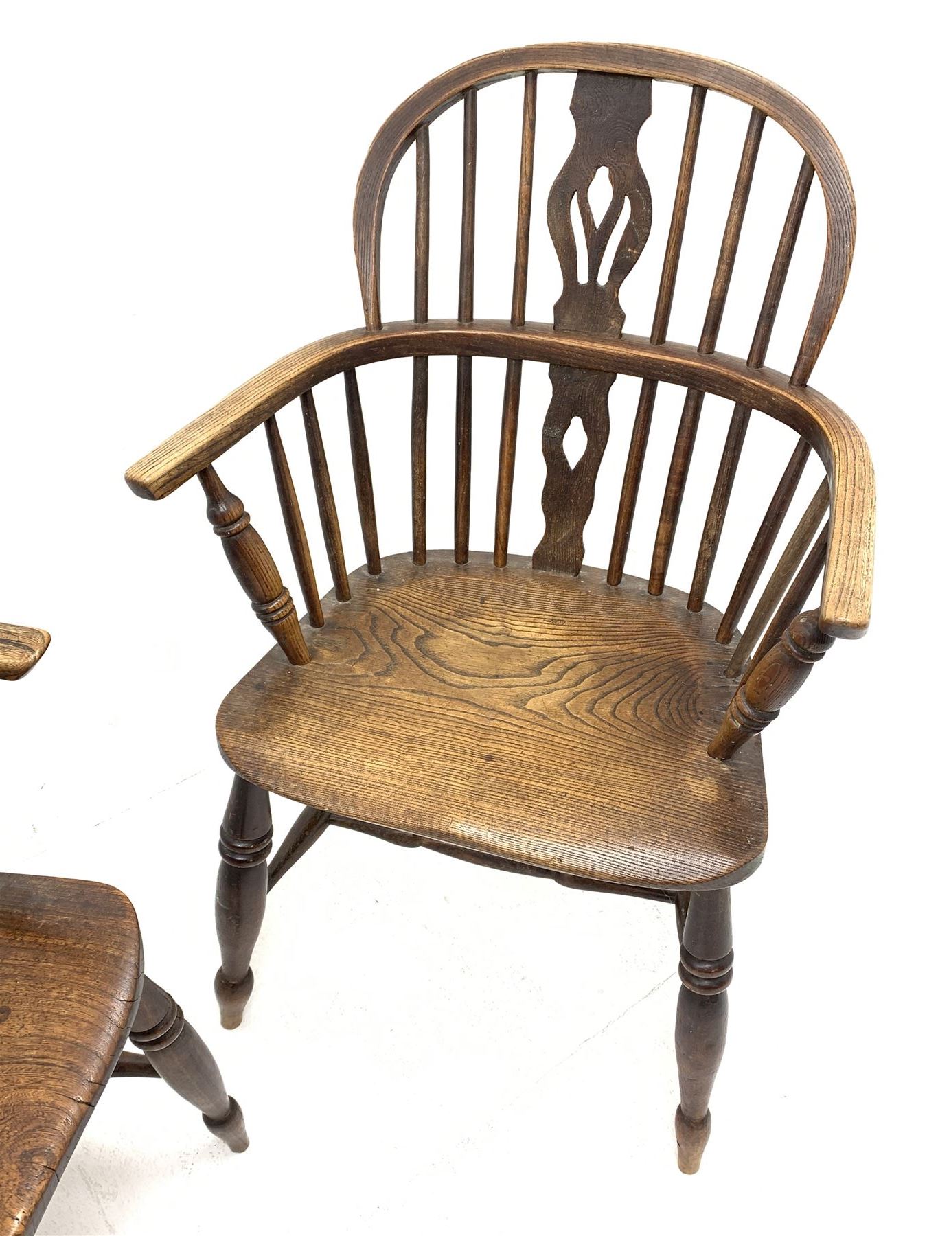 Set four early to mid 19th century elm Windsor armchairs - Image 6 of 6