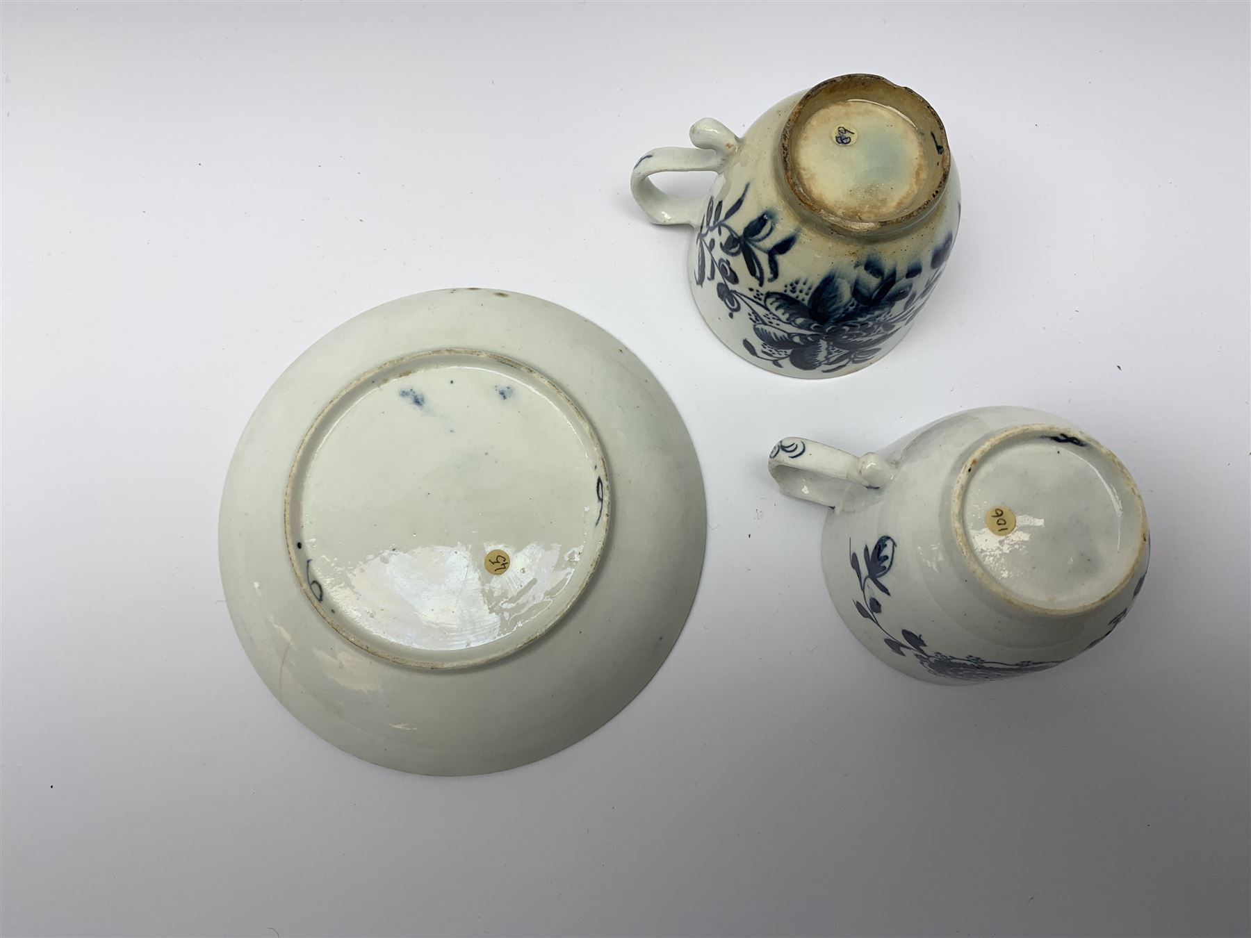 18th century Lowestoft coffee cup and saucer - Image 3 of 6