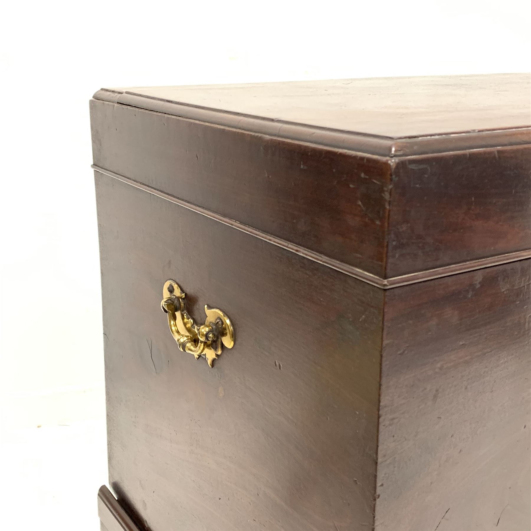 George II mahogany silver chest - Image 2 of 5