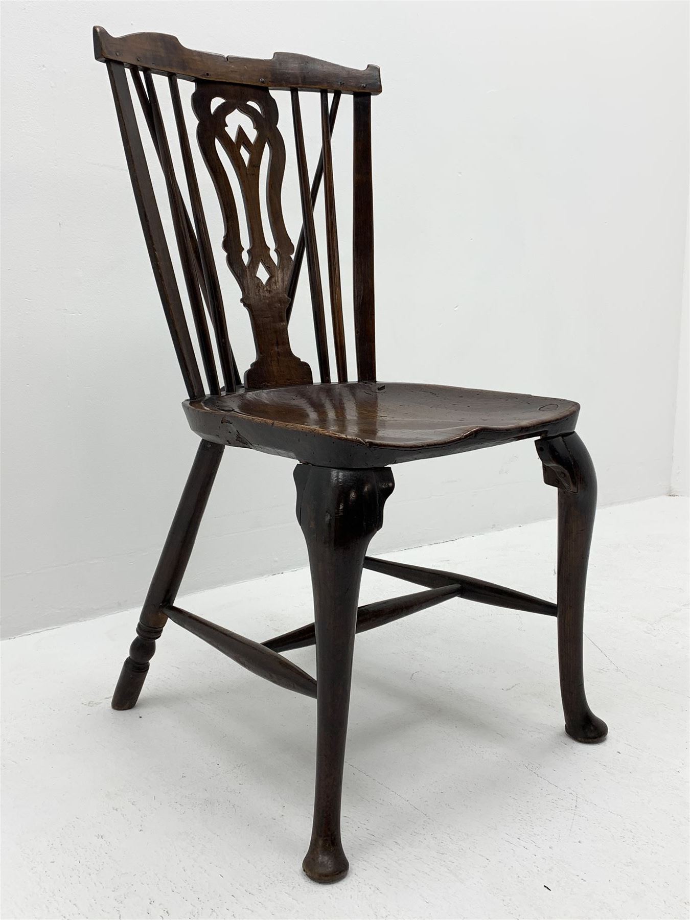 Late 18th century elm and beech Thames Valley Windsor chair - Image 9 of 9