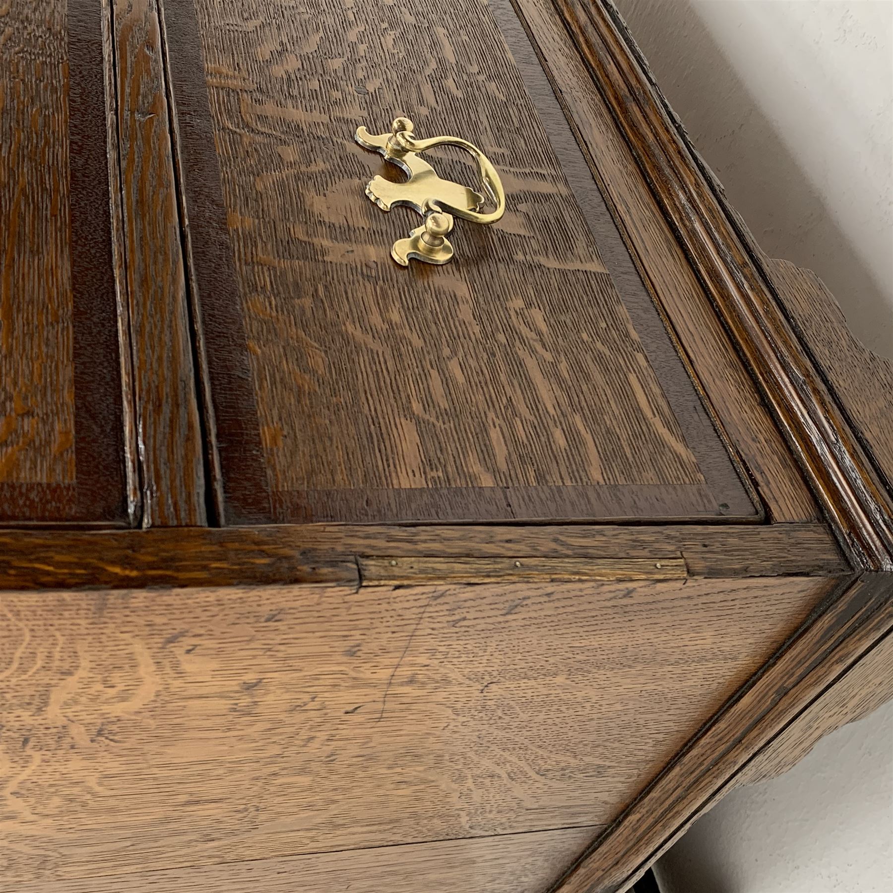 George III oak chest, rectangular top with moulded edge over two short and three long drawers each w - Image 4 of 5