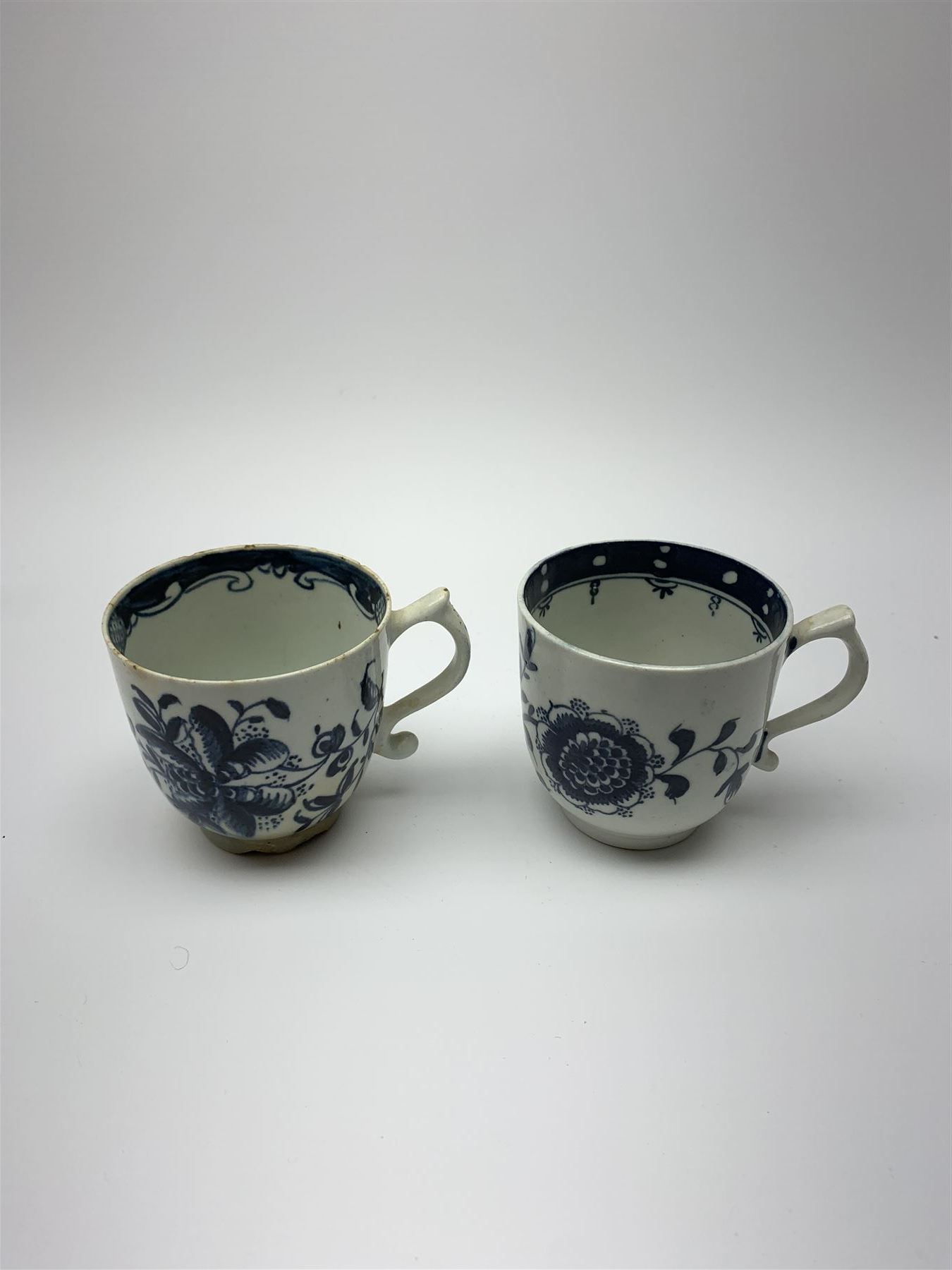 18th century Lowestoft coffee cup and saucer - Image 6 of 6